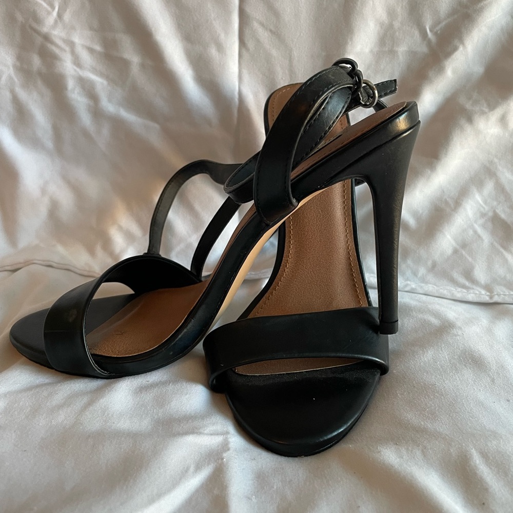 Steve Madden ankle wrap heel, size 9